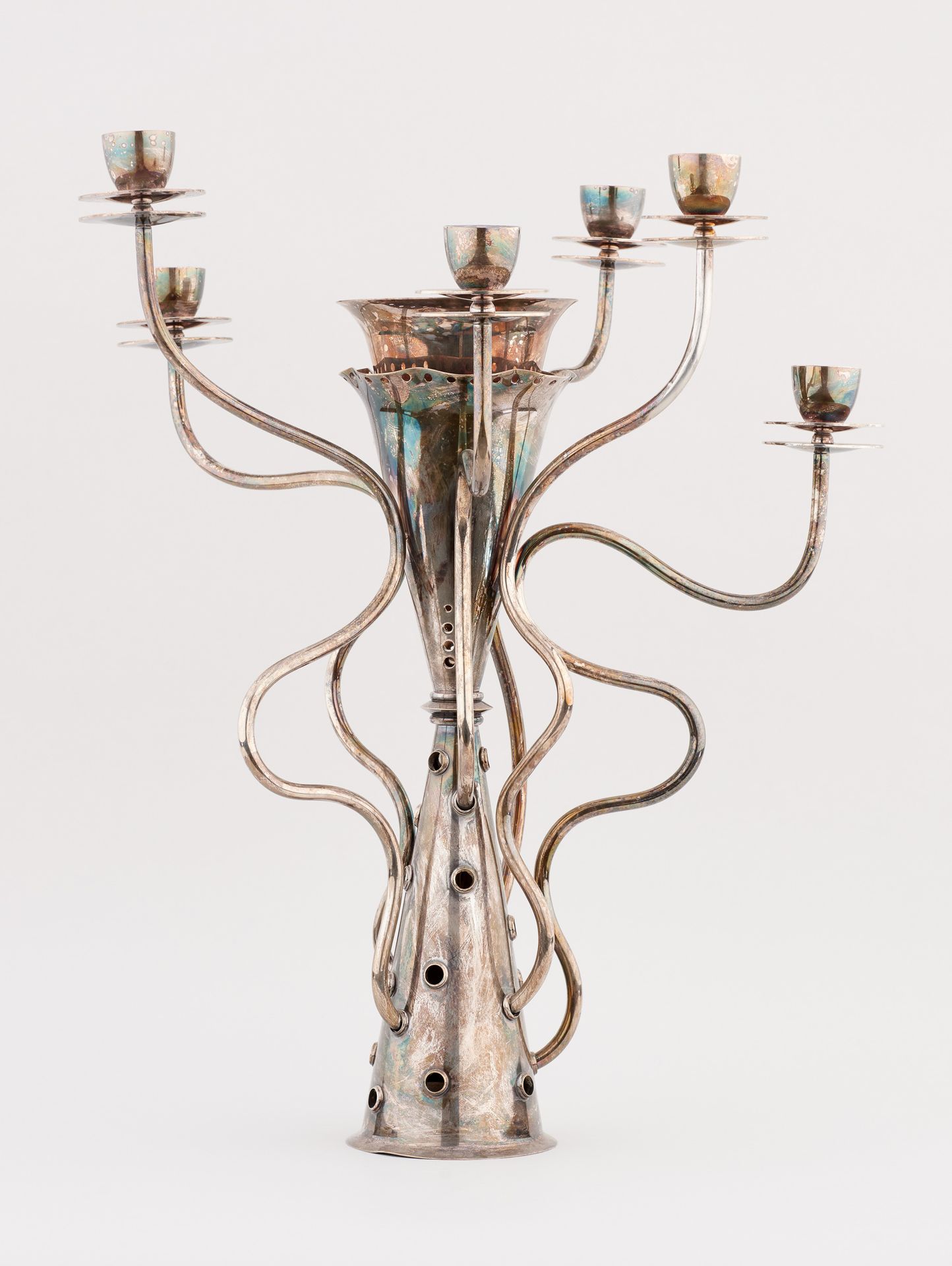 Borek SIPEK École tchèque (1949-2016) 银器：为Driade设计的 "西蒙 "烛台，镀银金属，有七个灯臂，中间有一个可移动的&hellip;