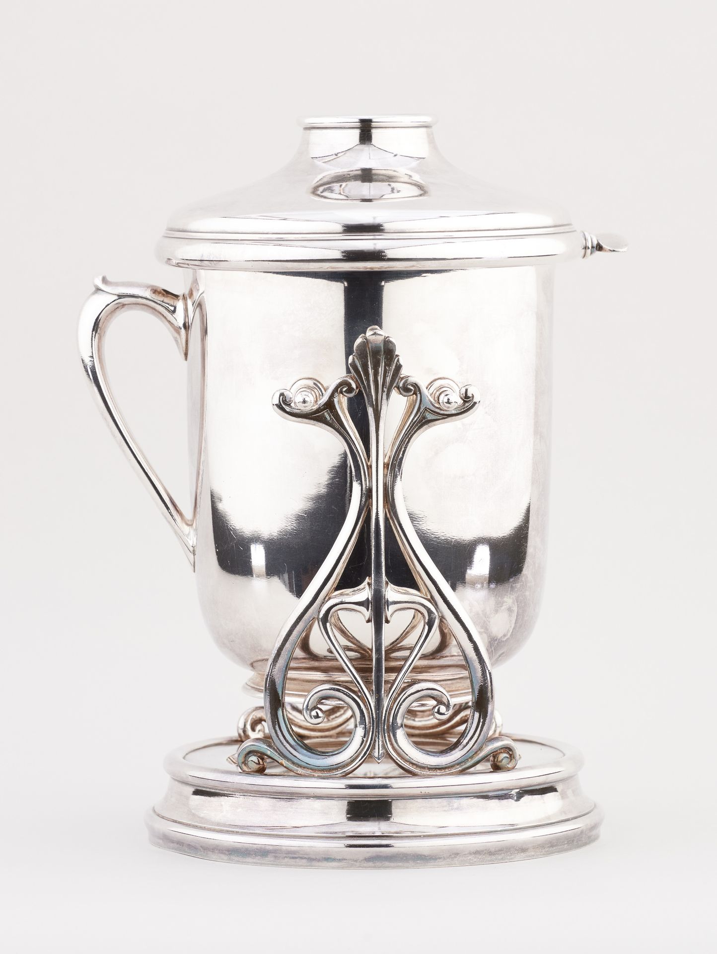 CHRISTOFLE. Silverware: Champagne bucket with narrow neck, swiveling on its base&hellip;
