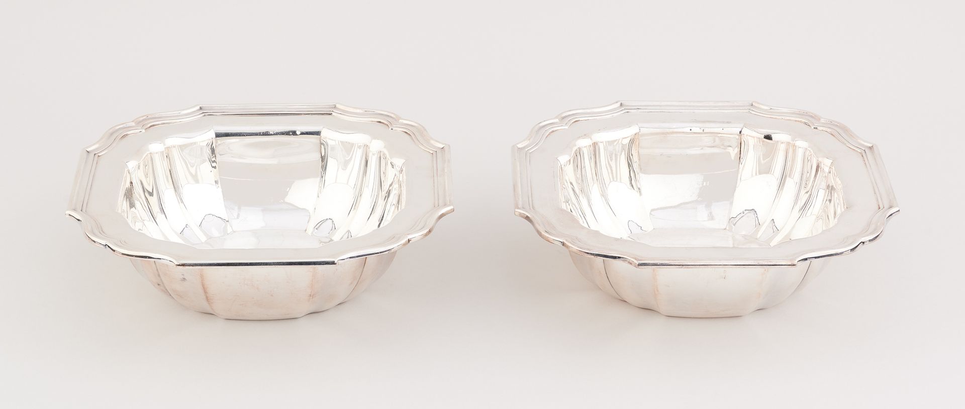 Wolfers, de style Art Déco. Silverware: Pair of vegetable dishes in solid silver&hellip;