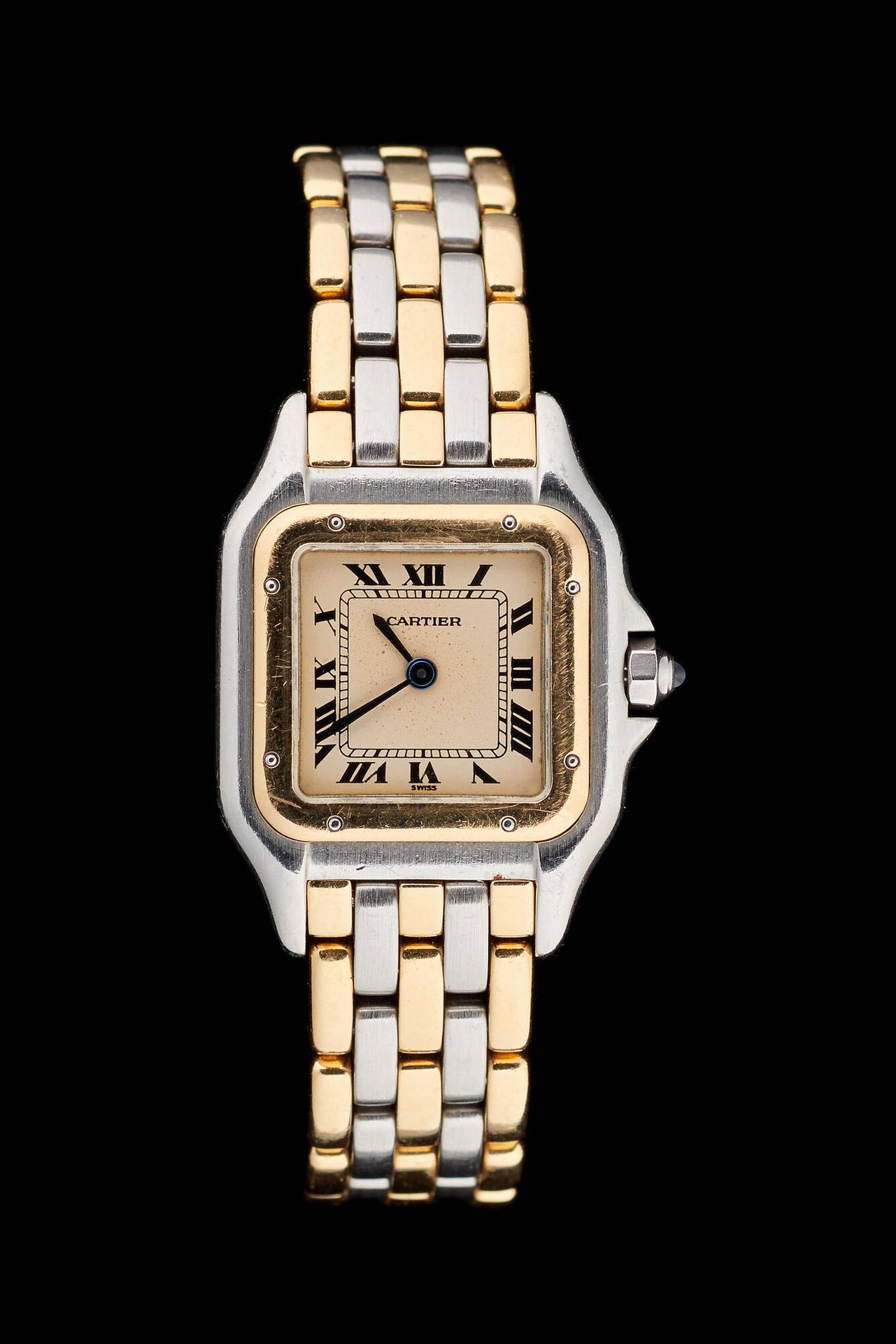 Cartier. 手表：精钢和双色金女式腕表，石英机芯。
卡地亚，型号为 "Panthère"，带原盒。
尺寸：表盘1,7 x 1,7厘米。
文件和一个附加链接&hellip;