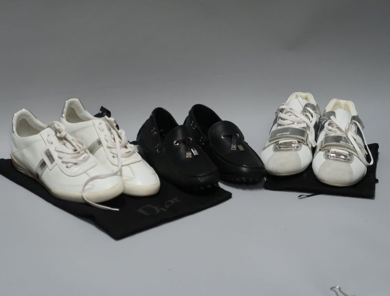 Null Lot de trois paires de chaussures de marque Dior (mocassins neufs et basket&hellip;