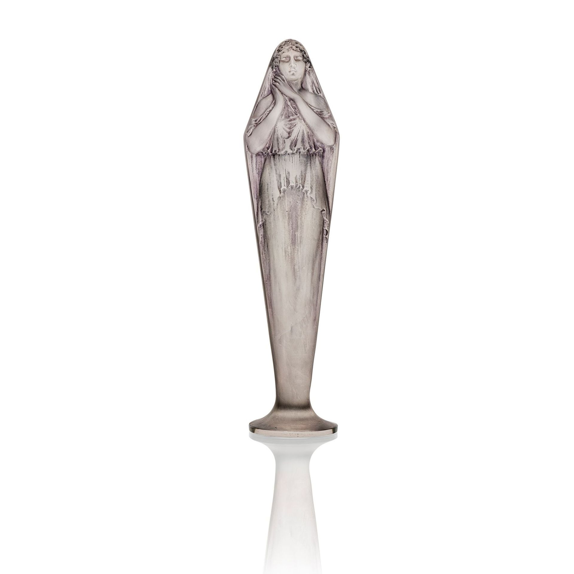 René Lalique (French 1860-1945) VOILÉE MAINS JOINTES STATUETTE, NO. 828 conçu en&hellip;