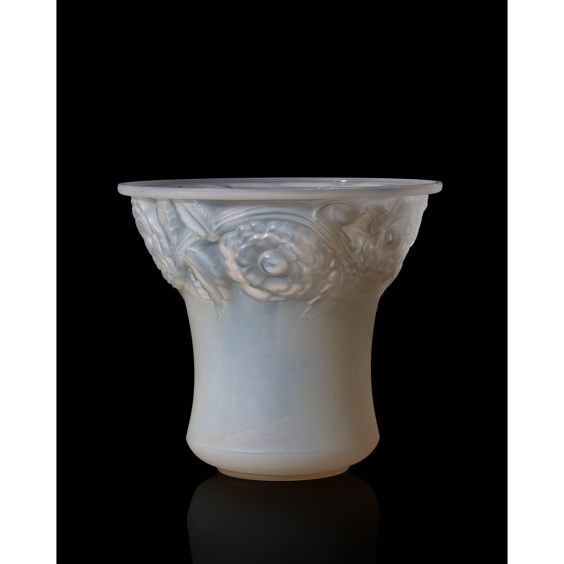René Lalique (French 1860-1945) Orléans Vase, No. 1046 设计 1930年 盒装乳白色钢印 R. LALIQ&hellip;