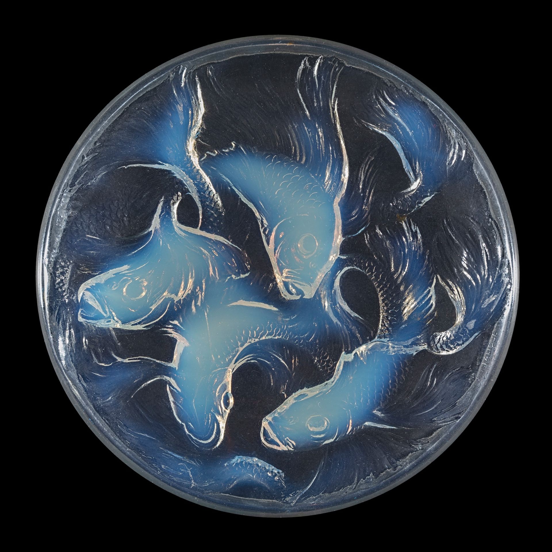 René Lalique (French 1860-1945) CYPRINS BOX, NO. 42 Entwurf 1921, opalisierend, &hellip;