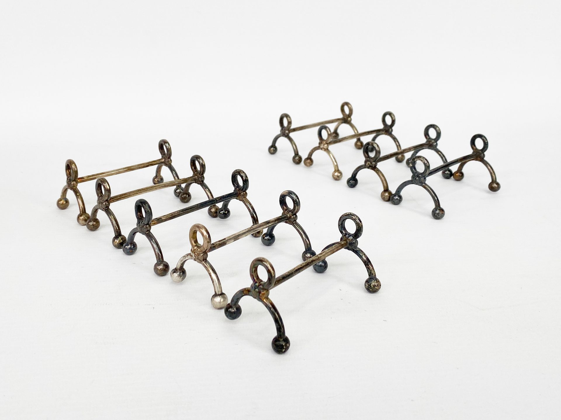 Null CHRISTOFLE,

Set of 9 knife rests in silver plated metal. 

Oxidations.