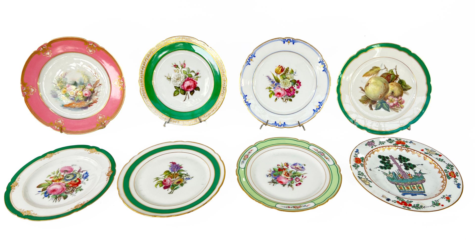 Null PARIS, début du XXème siècle

7 assiettes en porcelaine à décor polychromes&hellip;