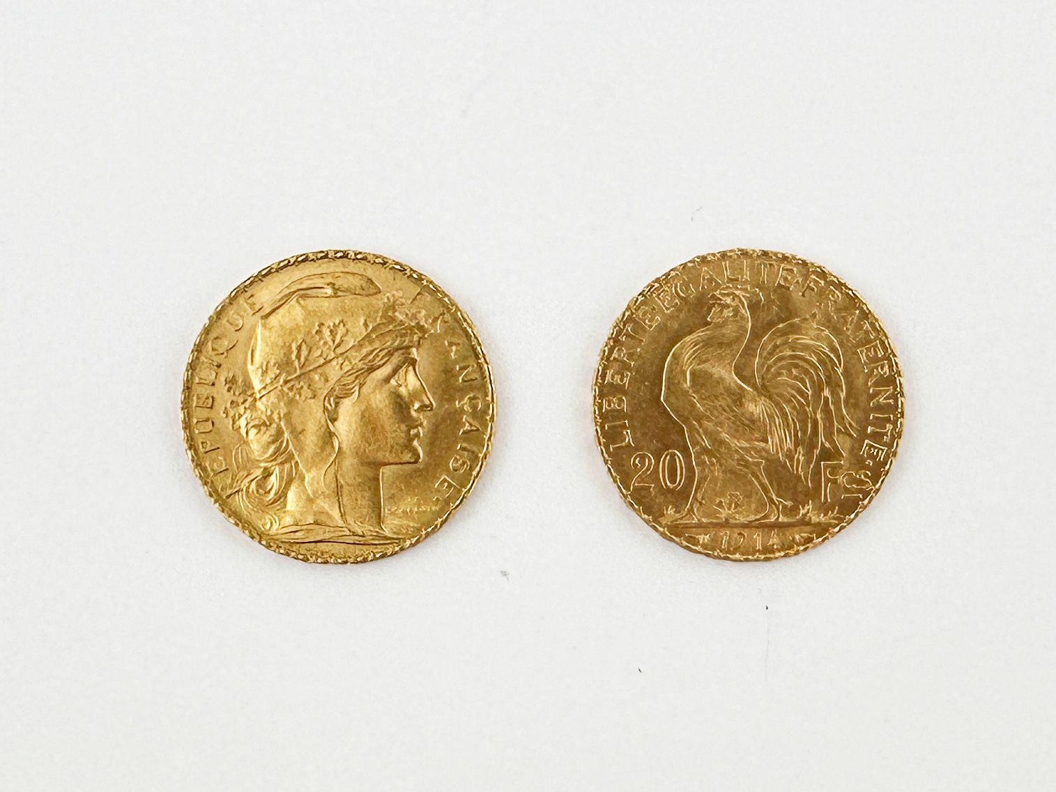 Null Deux pièces de monnaie 20 francs or au coq
1907 et 1914
Poids brut : 12,8 g&hellip;