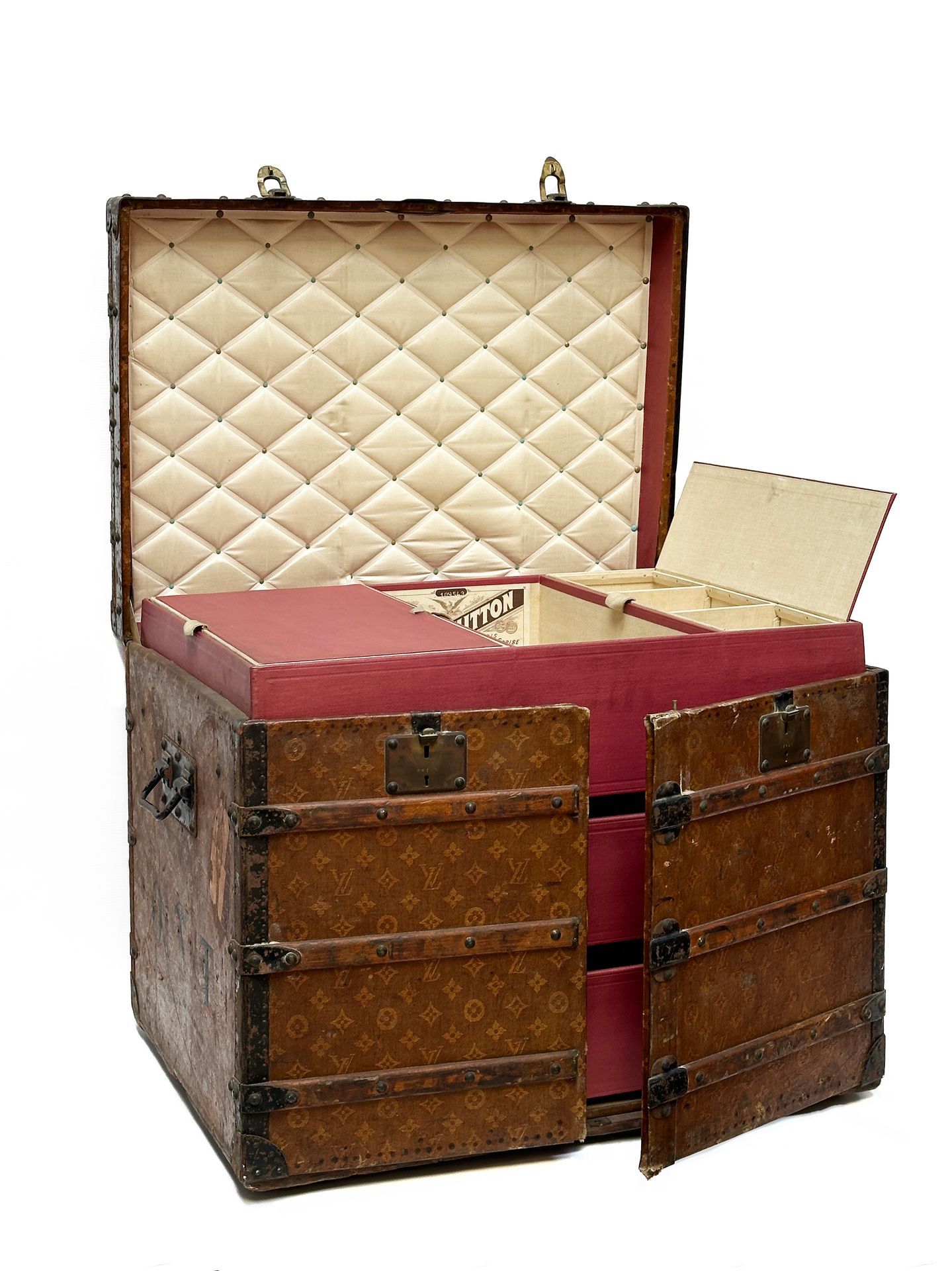 Null LOUIS VUITTON Paris
Koffer mit Türen und Schubladen aus beschichtetem Segel&hellip;