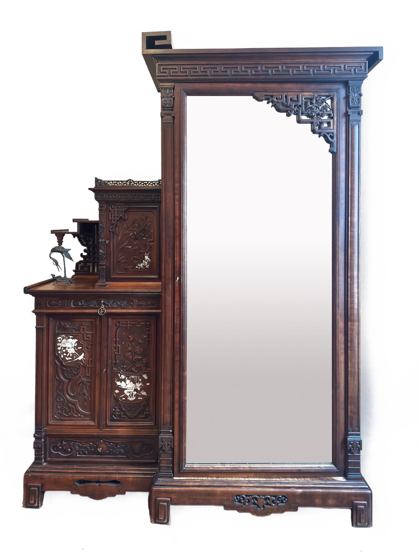 Null Gabriel VIARDOT (1830-1904) 
	Cabinet en placage d’acajou teinté et sculpté&hellip;