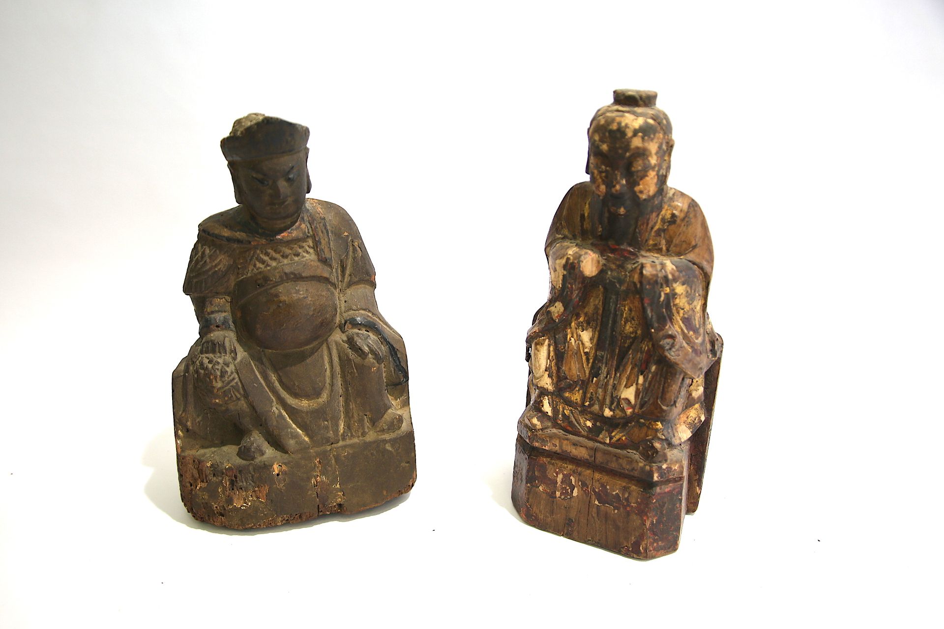 Null 
Chine, époque Qianlong XVIIe/XVIIIe siècle

Deux statues en bois sculpté a&hellip;