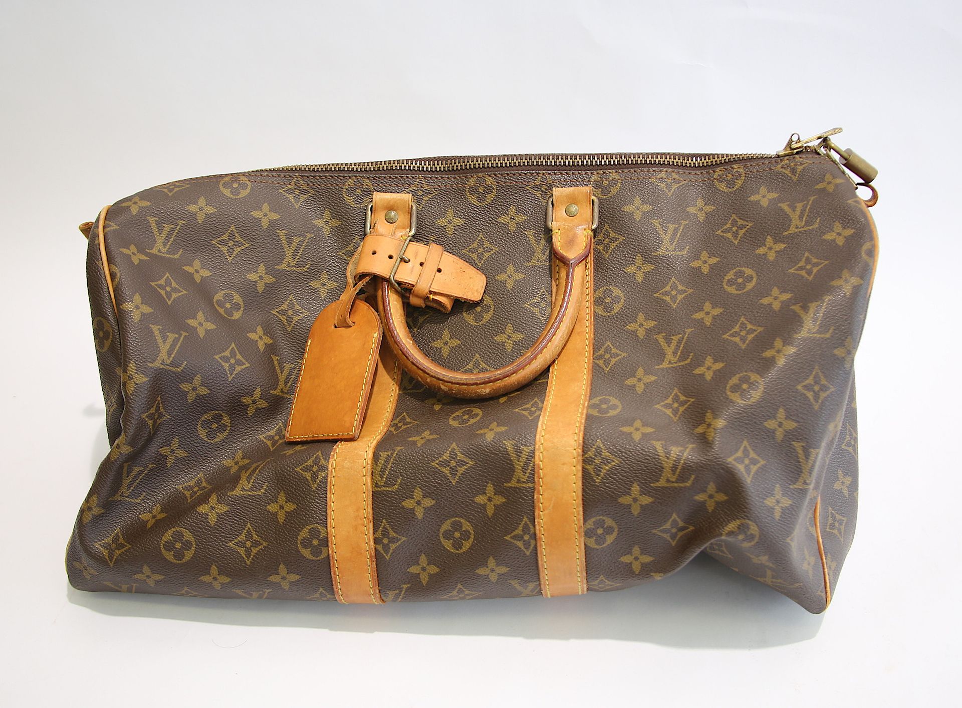 Null 
Louis VUITTON travel bag small model