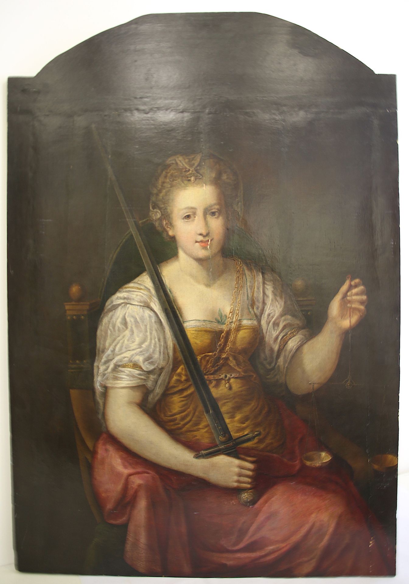 Null 法国学校17世纪的 "正义图" 镶木板上的油画，加固，增加了一个弯曲的踏板，两边加宽。 高度：120厘米 宽度：81厘米。脸部垂直裂纹，额头和嘴唇上有&hellip;