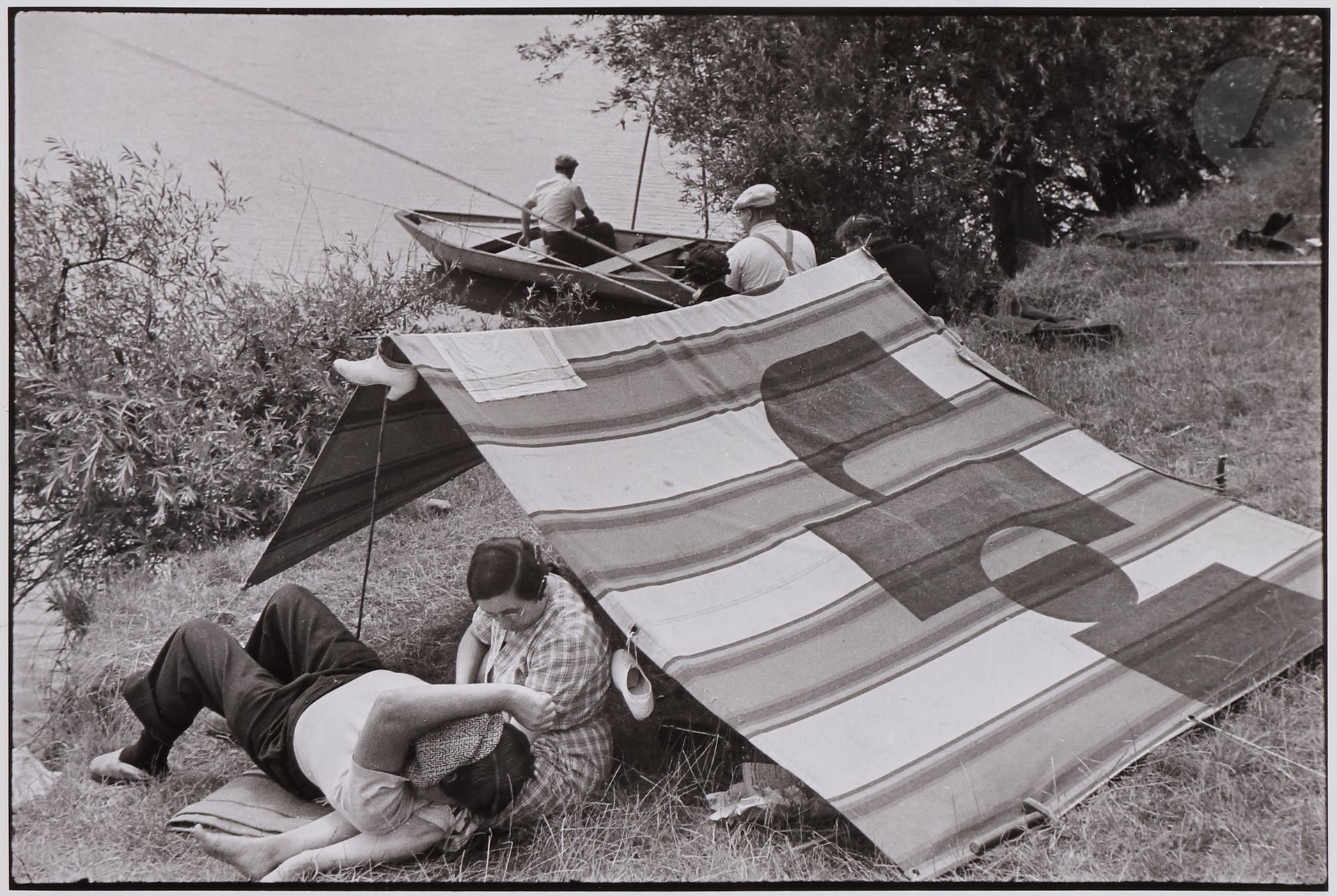 Null *Henri Cartier-Bresson (1908-2004)
Bords de Marne, 1936.
Épreuve argentique&hellip;