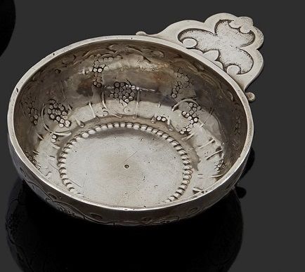 Null 
PROVINCE 18th CENTURY

A wine cup in silver 

Master silversmith: maker’s &hellip;