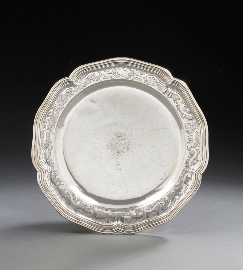 Null TOULOUSE 1765
An ecuelle with Stand in silver
Master silversmith: Bernard V&hellip;