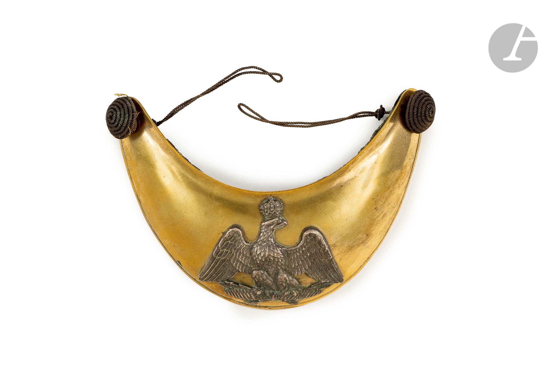 Null 军官的铜质衣领挂件。
银鹰设计。有了它的两个按钮。
公元前，第二帝国时期。