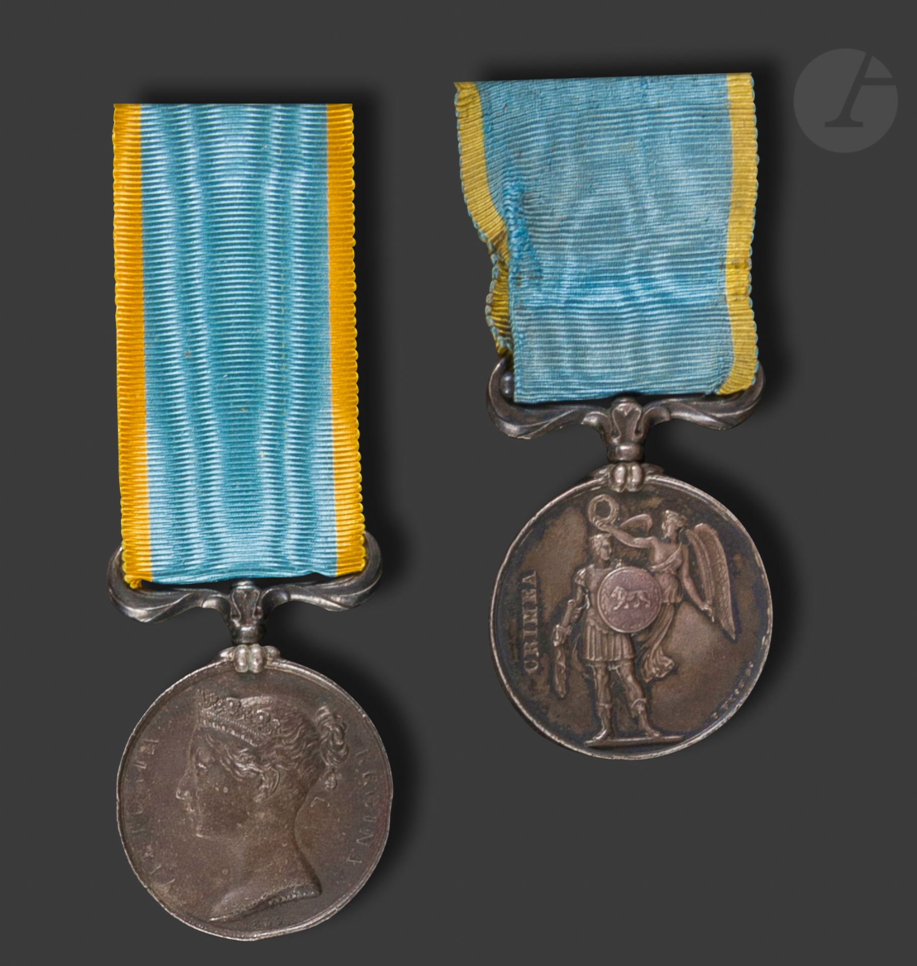Null GREAT BRITAIN 
CRIME MEDALT Due
medaglie di Crimea di WYON. 
Argento. Nastr&hellip;