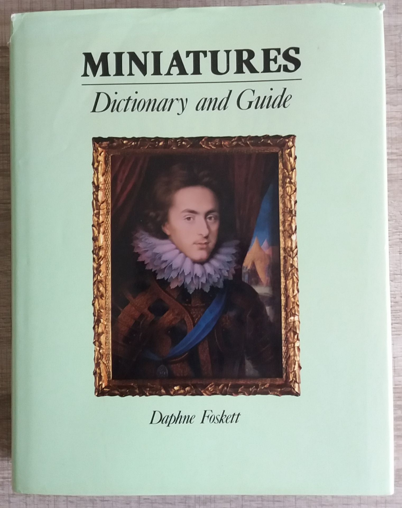Null [MINIATURES]
1 ouvrage de référence sur la Miniature.

*Miniatures. Diction&hellip;