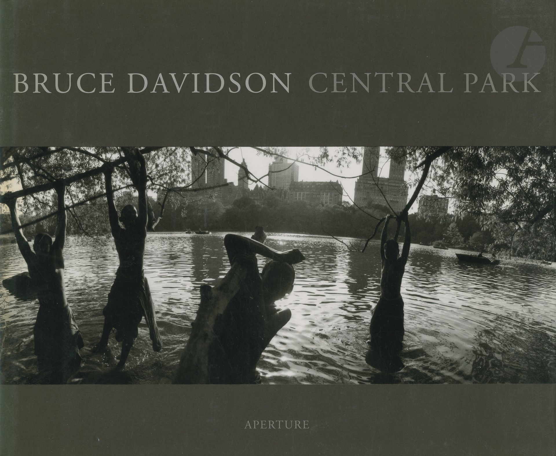 Null DAVIDSON, BRUCE (1933
)2 Bände.
Central Park.
Öffnung, 1995.
4 rechteckig (&hellip;