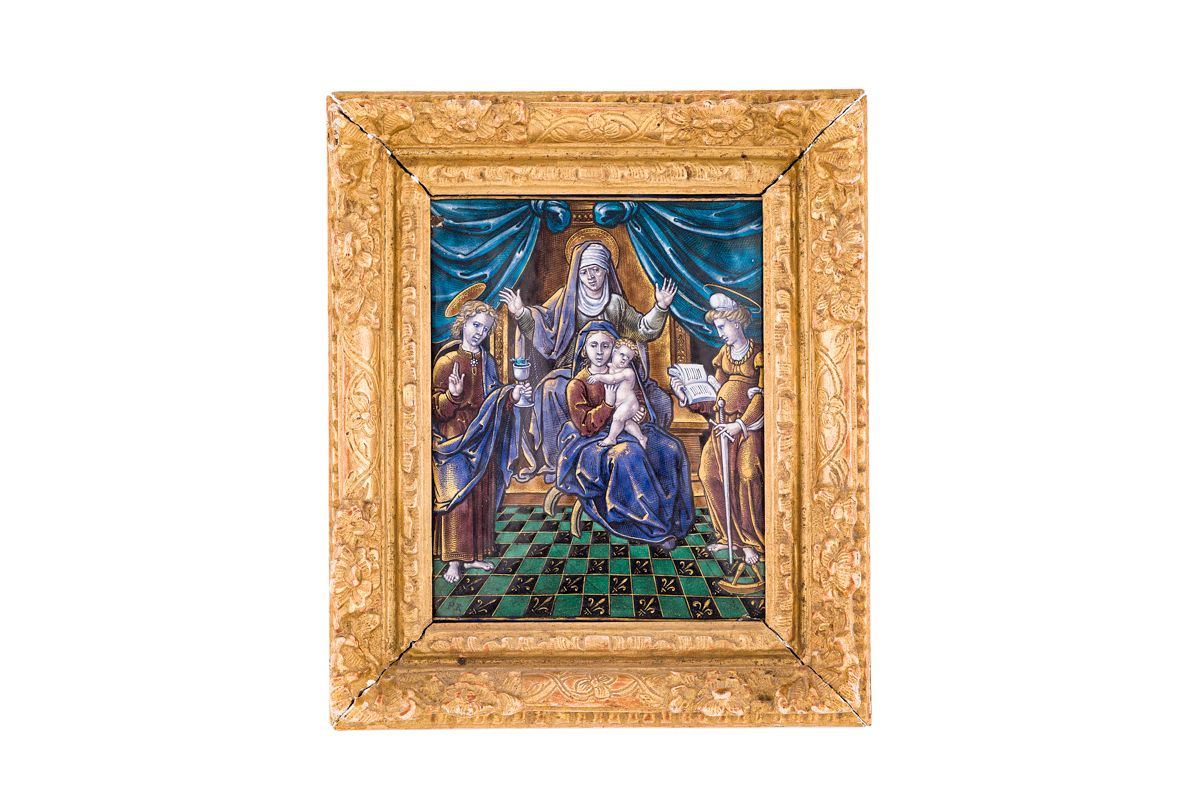 Null 利摩日，皮埃尔-雷蒙作坊，16
世纪
下半叶波尔多
色彩绘珐琅
牌
，有金色的亮点，描绘了圣安妮三位一体，亚历山大的圣凯瑟琳拿着书和她的殉道之剑，圣约&hellip;
