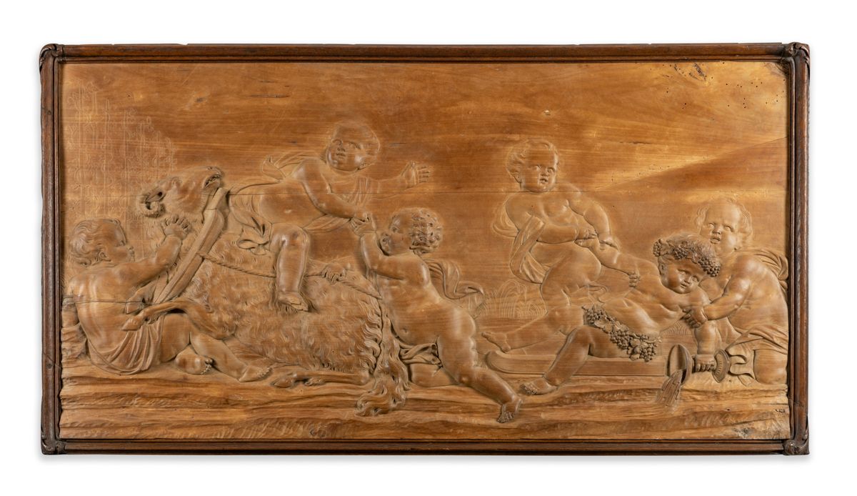 Null 表现儿童与山羊玩耍的大型木雕板；（最初可能是油漆门顶；小事故）。
18世纪。
高：74厘米，宽：132厘米