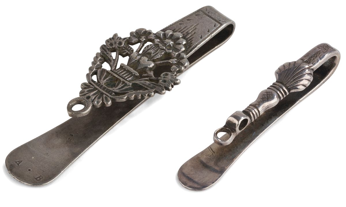 Null NÎMES 1784 - 1785Crochet
de chatelaine ou clavandier en argent, gravée au r&hellip;