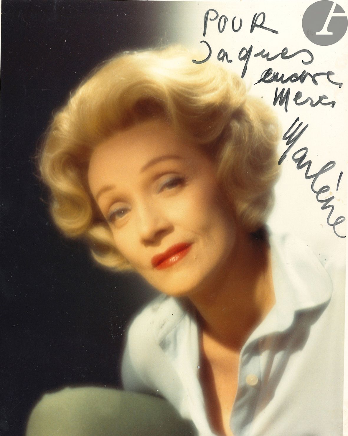 Null Marlene DIETRICH (1901-1992). Fotografia con dedica autografa firmata; 25,5&hellip;