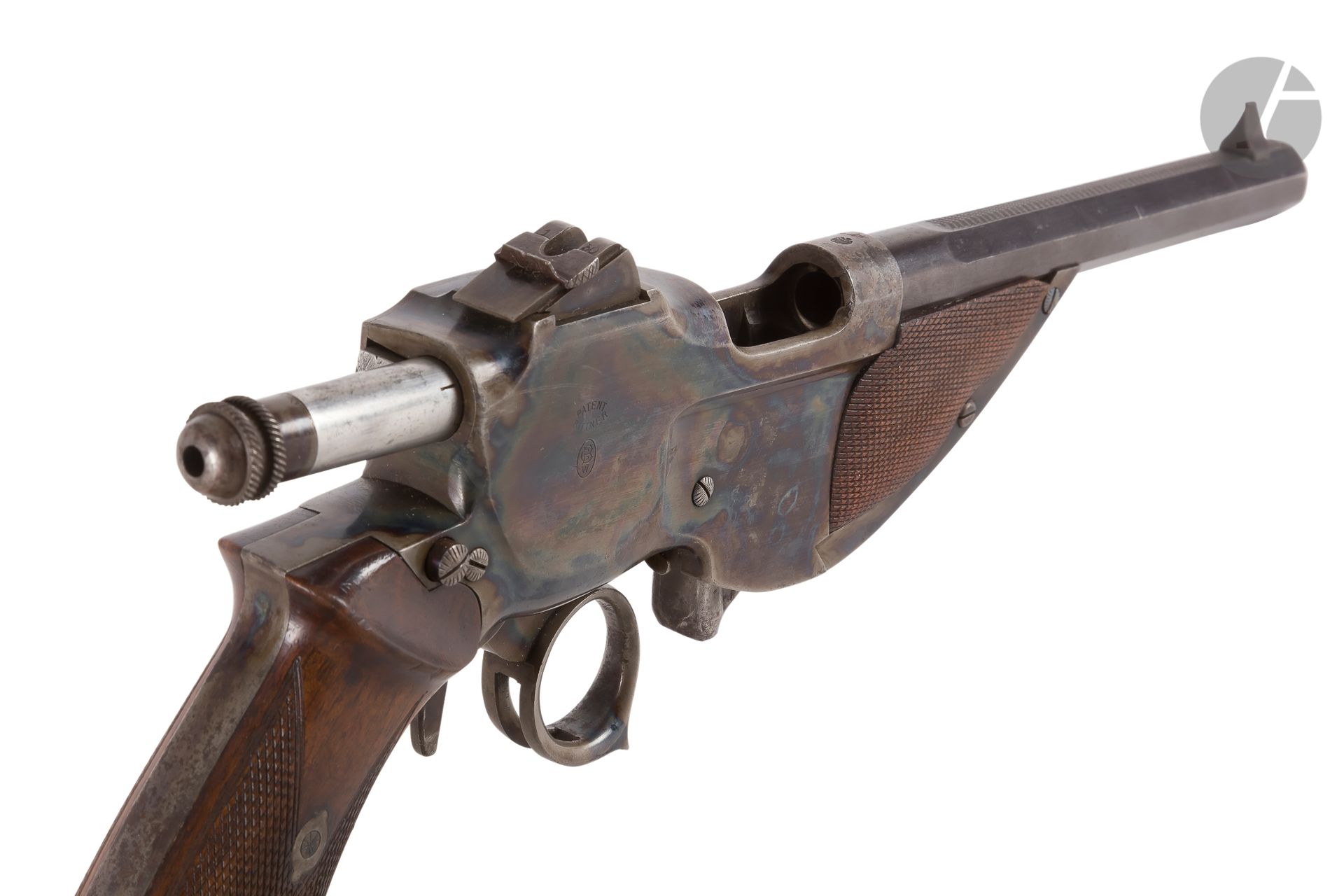 Null 比特纳 "系统手动连发中心火力手枪1890型，7.7毫米比特纳口径。
镀铜的枪管。箱体硬化的框架，右侧标有 "Patent Bittner "字样，并&hellip;