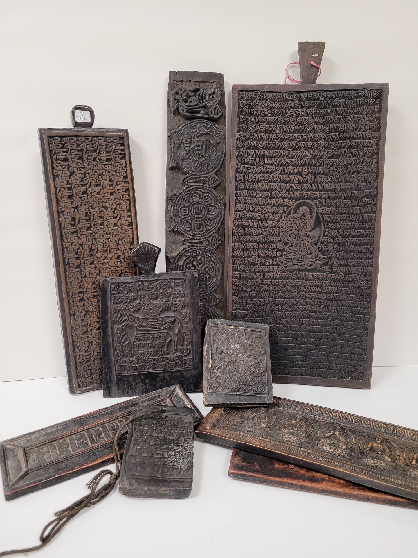 Null Ensemble de planches xylographiques, Tibet, XXe siècle
Six planches xylogra&hellip;