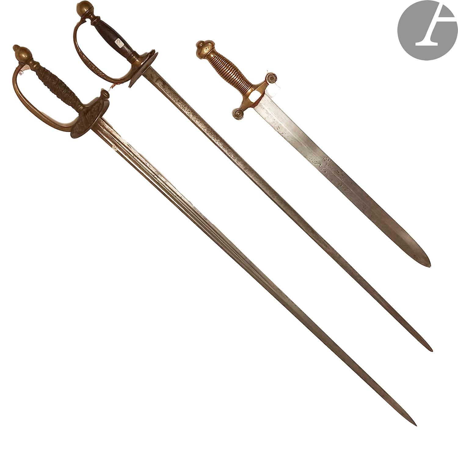 Null 三把刀和剑：
- 宪兵队士官的剑，1887年的模型。
- 剑型1816。磨损的键盘。
- 坎蒂纳的剑，型号为1855。
SF。