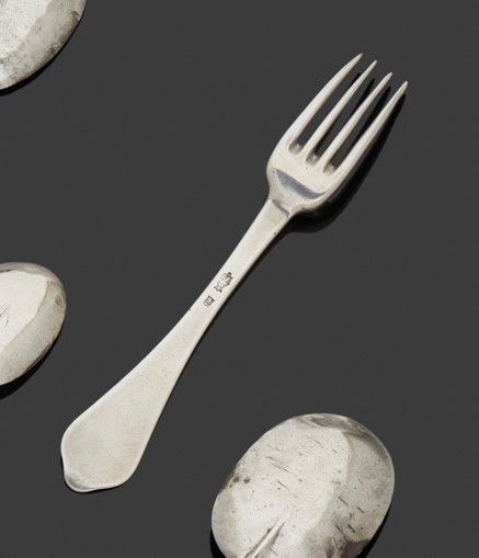 Null SEDAN FIRST QUARTER OF THE 18th CENTURY
A silver fork with four prongs drop&hellip;
