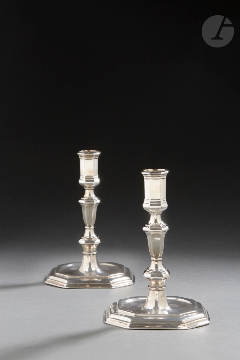 Null VIENNA IN DAUPHINE FIRST QUARTER OF THE 18th CENTURY
Pair of silver candles&hellip;