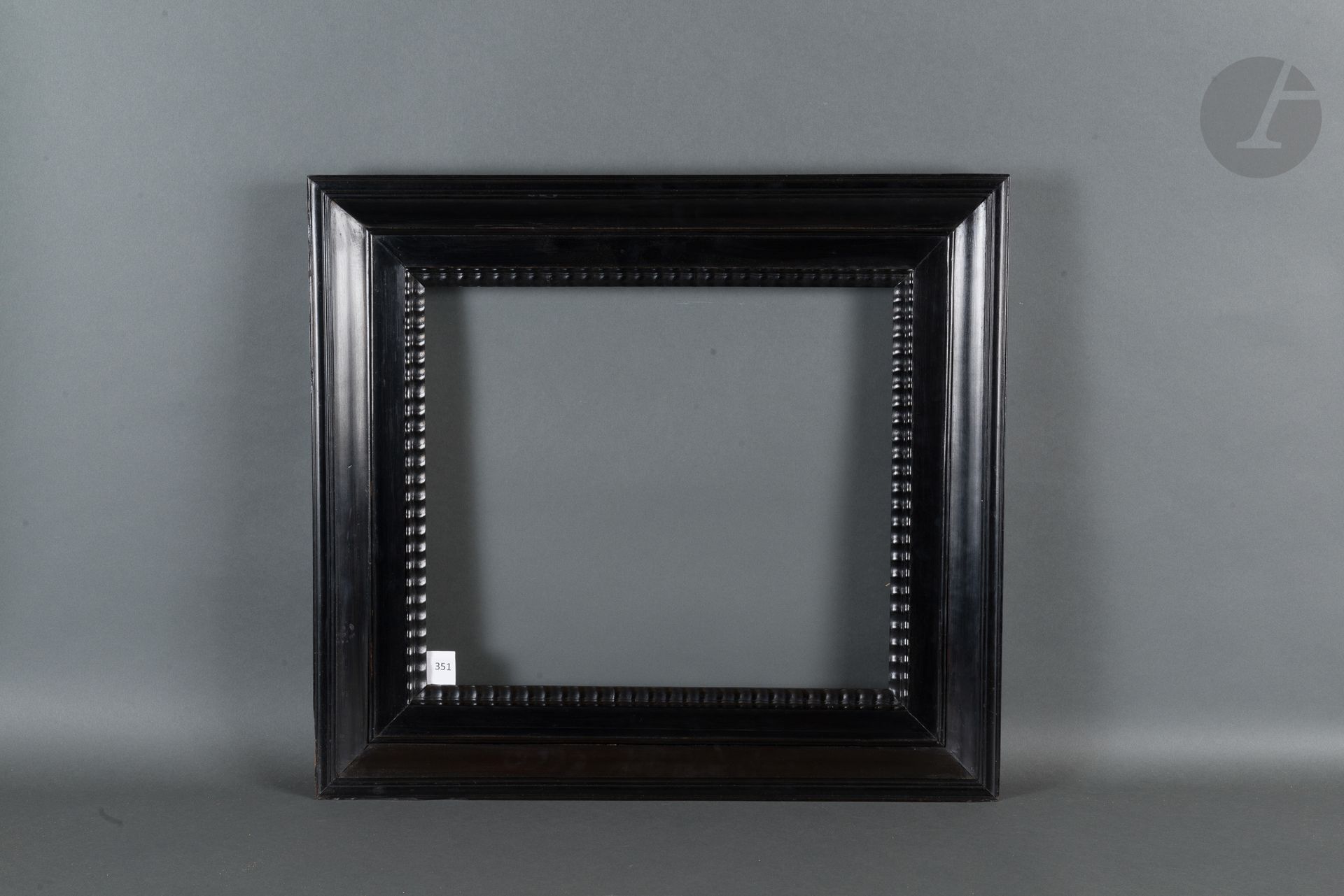 Null Moulded ebony frame with guilloche decoration on the view. Holland, XIXth c&hellip;