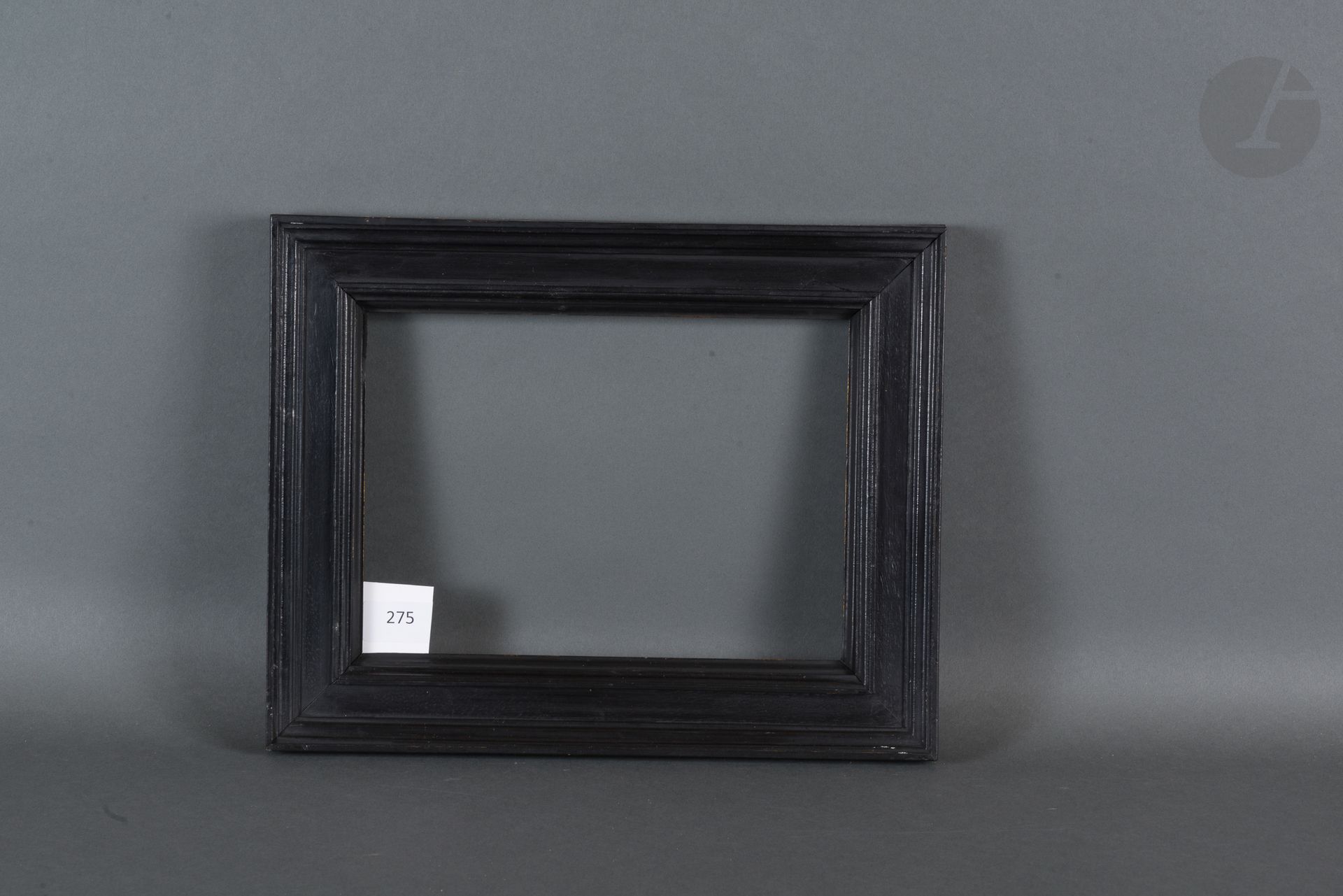 Null Cassetta frame in molded and blackened wood.
19th century.
17,7 x 24,7 cm -&hellip;