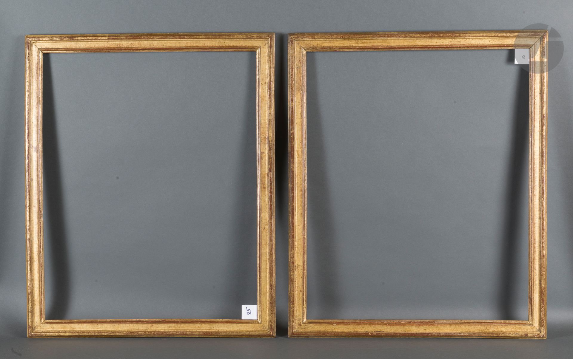 Null 一对模制和镀金的橡木筷子，印有E.L. INFROIT和JME的标志。
路易十六时期（小事故）。
49,5 x 60,5厘米和48,3 x 60,6厘&hellip;