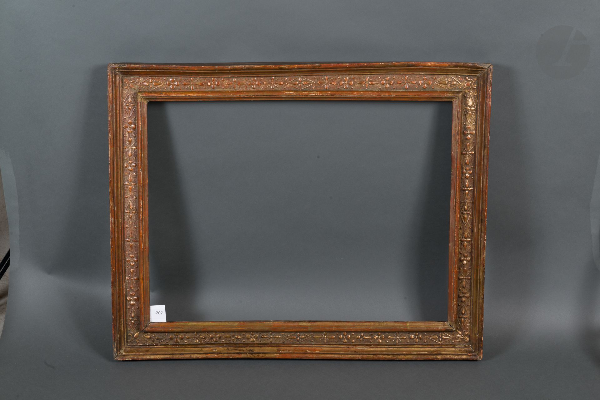 Null Frame with cassetta in molded wood and gilded to the mecca with decoration &hellip;