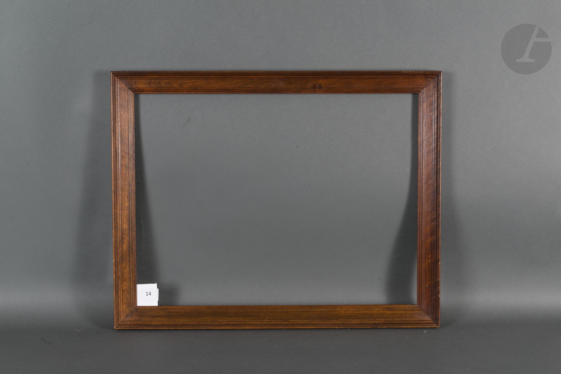 Null Cassetta frame in molded and stained wood. Beginning of the XXth century.
3&hellip;