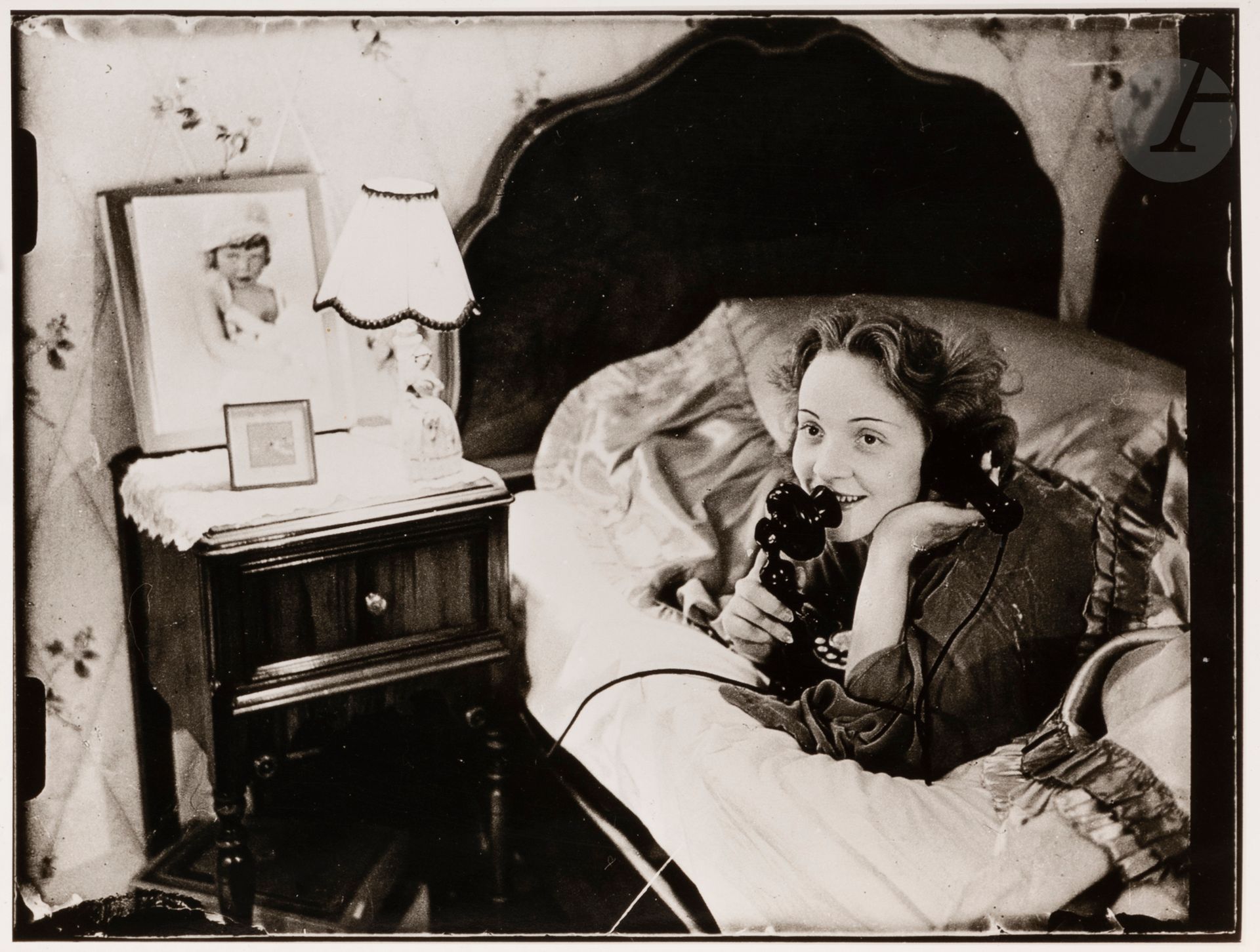 Null Erich Salomon (1886-1944) 
Marlene Dietrich on the telephone with her daugh&hellip;