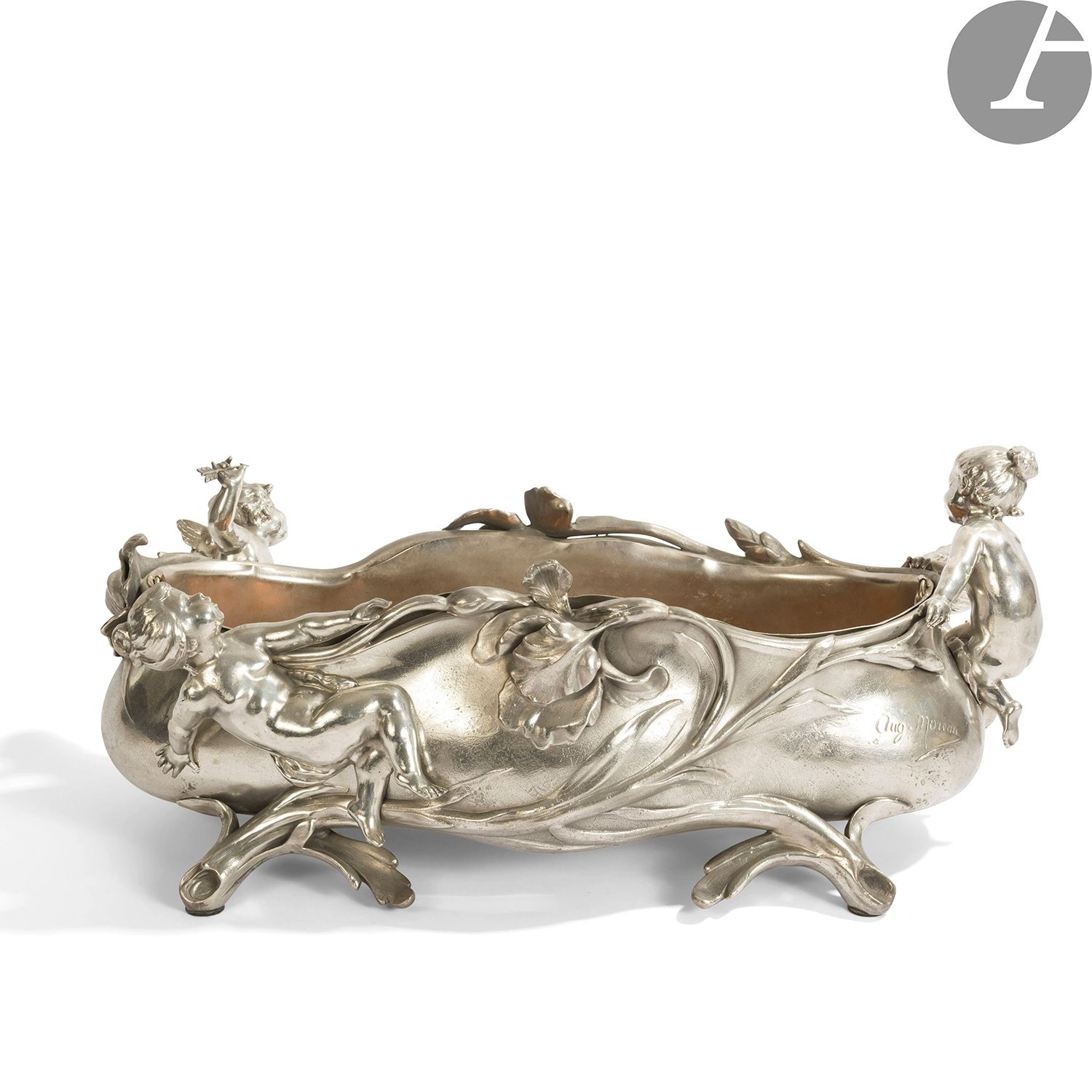 Null AUGUSTE MOREAU (1834-1917) - GEORGES TERZIAN
COLLECTIONS镀银金属
花园
桌，装饰有小恶魔，小天&hellip;