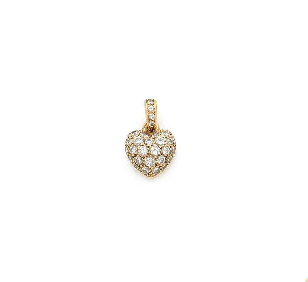 Null 
CARTIER18K (750) gold cordial
pendant
, entirely paved with round brillian&hellip;