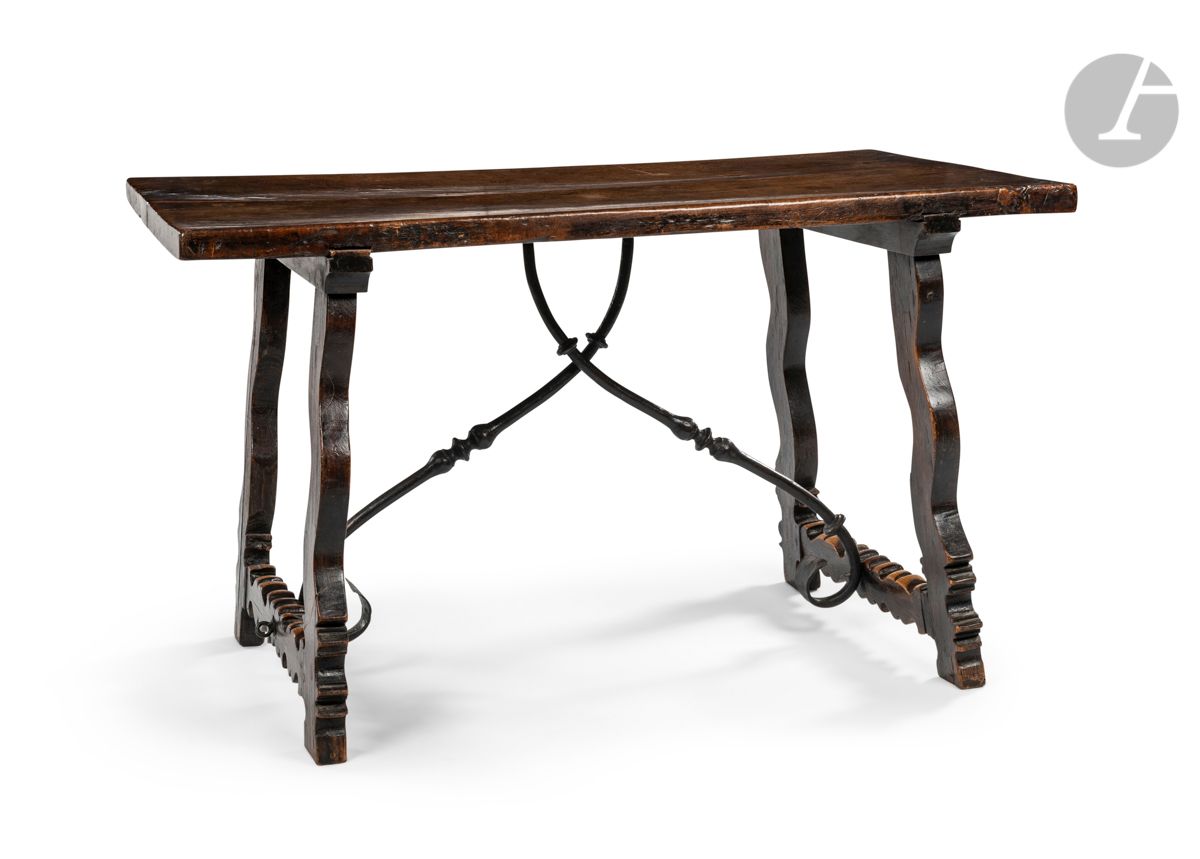 Null Table in walnut and wrought iron, the rectangular top resting on openwork l&hellip;