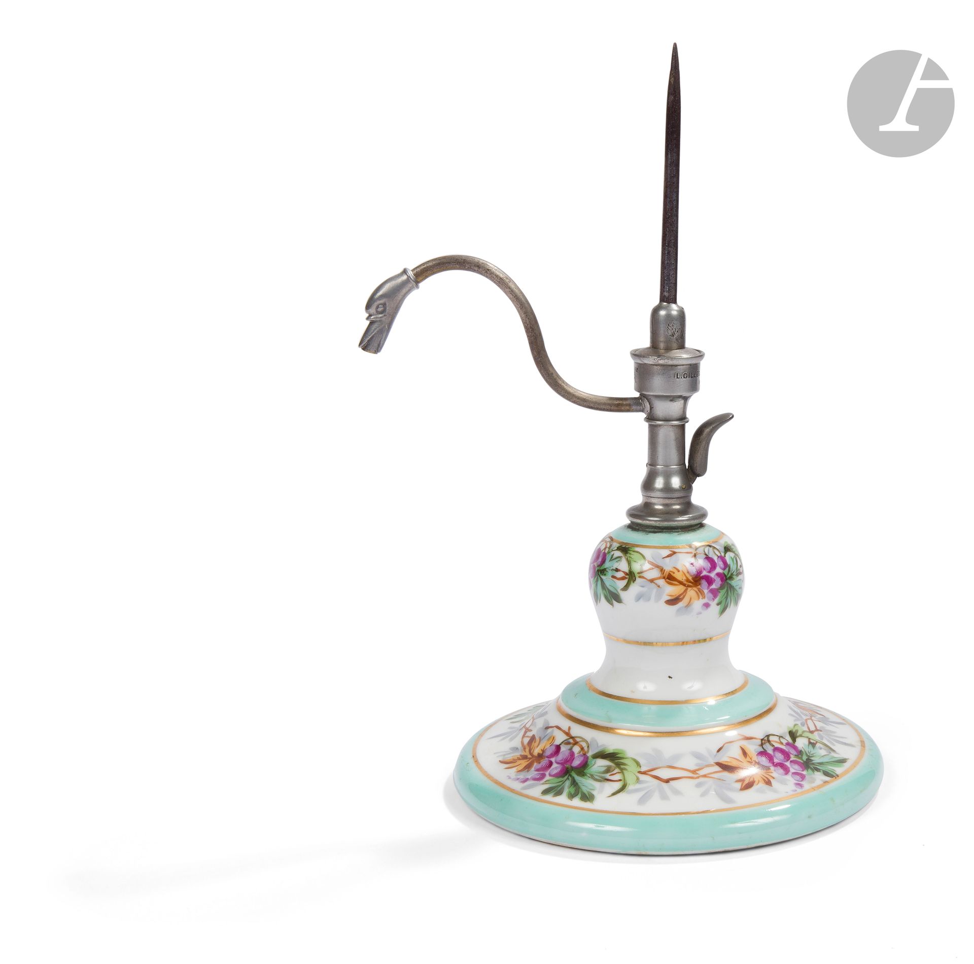 Null LOUIS GILLES

Champagne siphon of counter in porcelain with flowers and met&hellip;