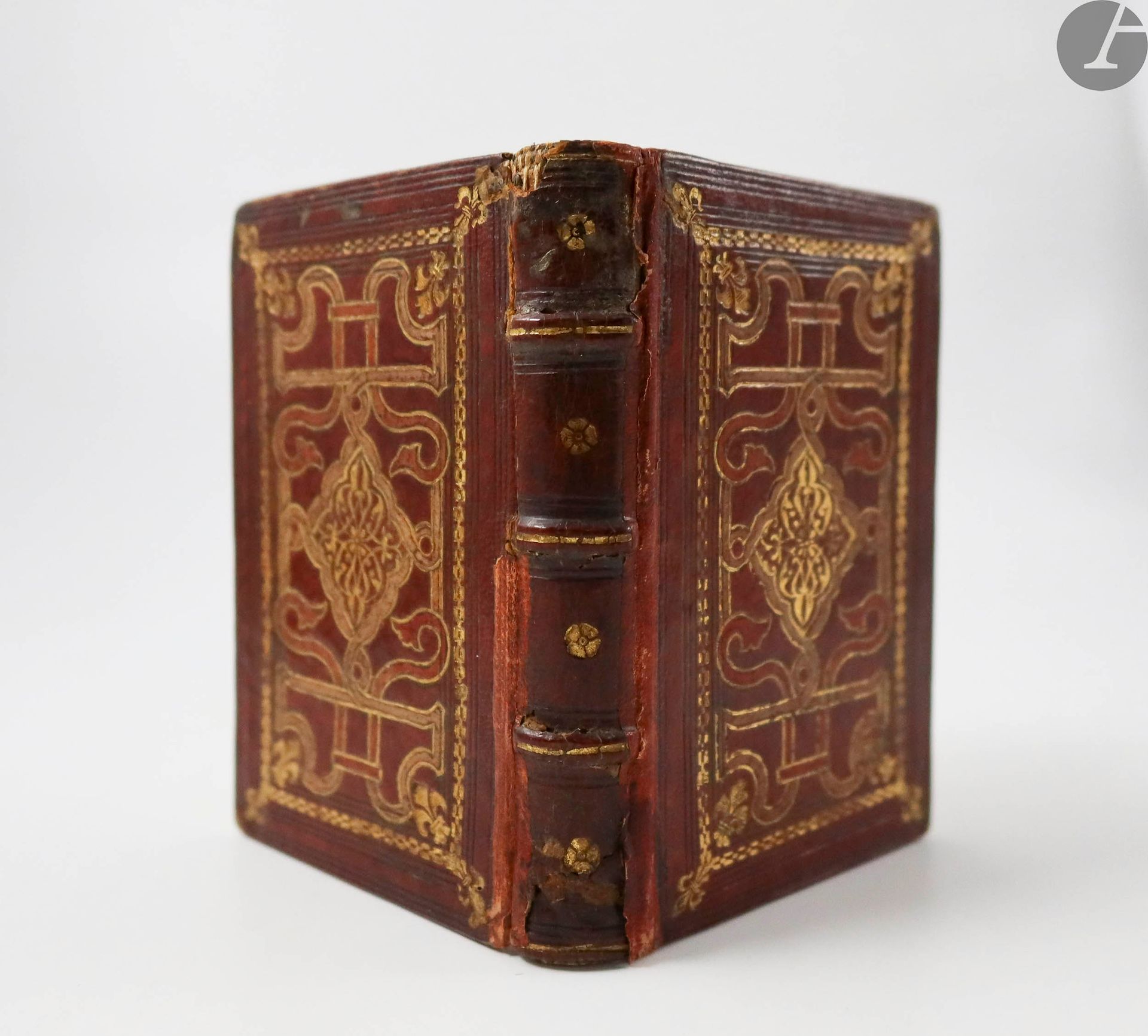 OVID。 Metamorphoseon libri XV. 安特卫普：克里斯托夫-普朗坦，1582年。- 16开本，红色摩洛哥，书板上装饰着中央的鎏金芙蓉，镶&hellip;