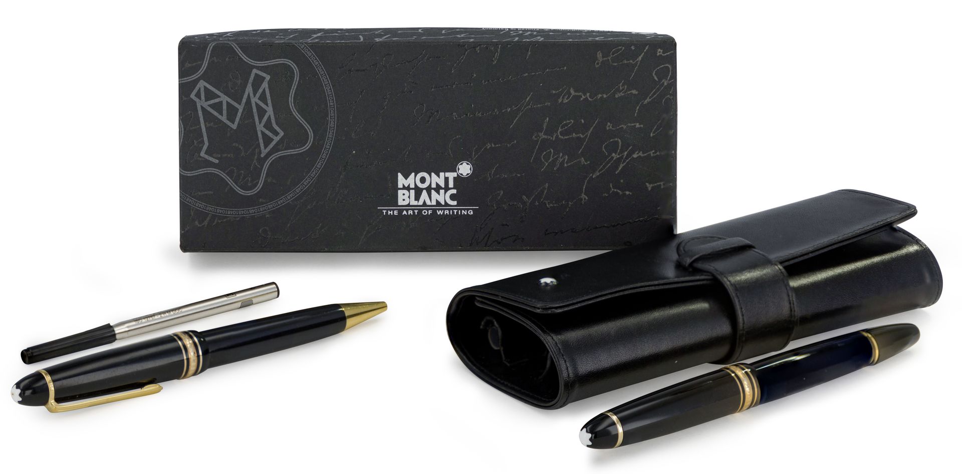 Null 蒙特布朗

一套两支黑色树脂和金色金属的Meisterstuck笔，包括一支圆珠笔（及其笔芯）和一支钢笔。后者带有黑色皮袋、盒子和保证书。