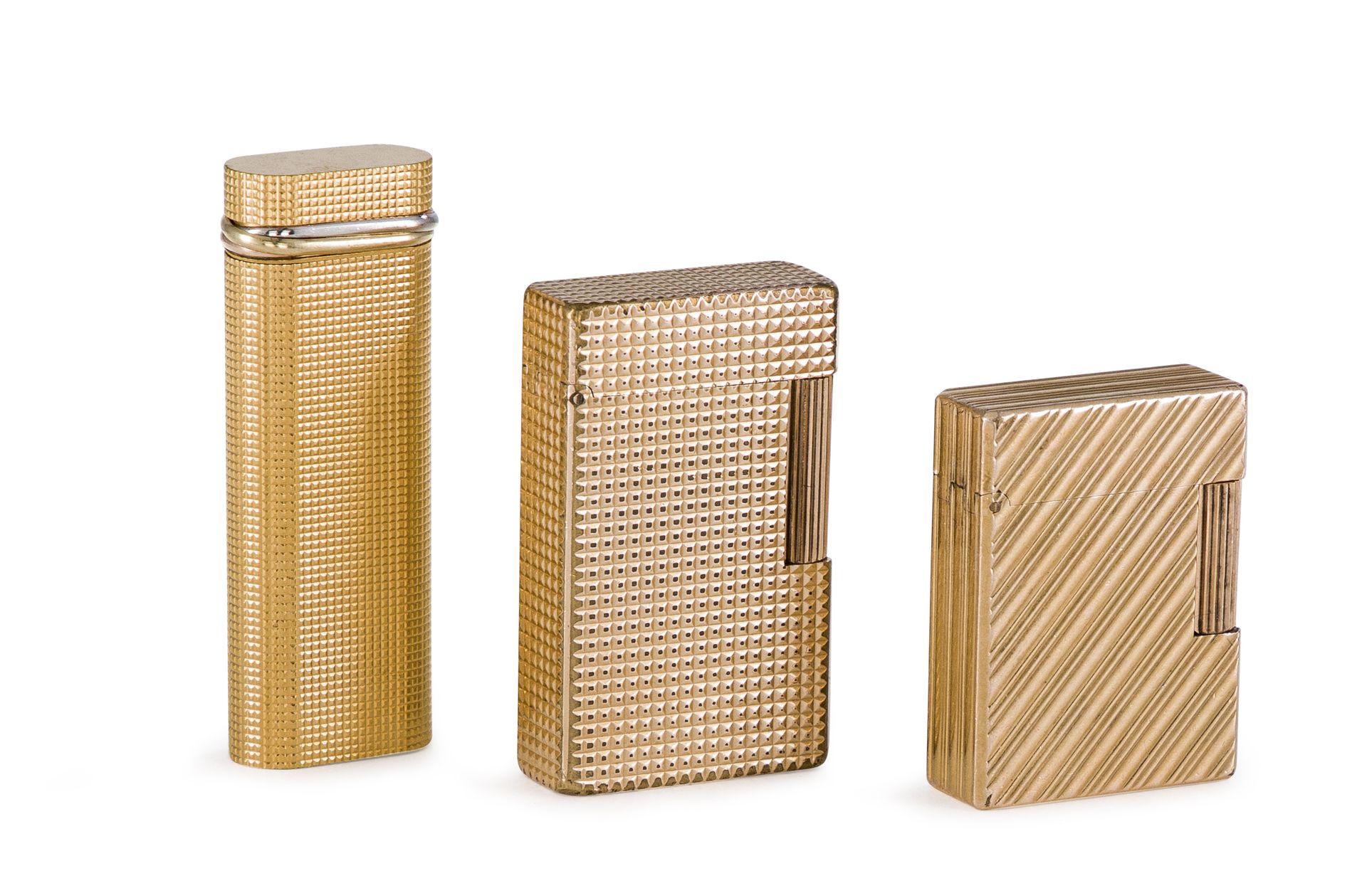 Null Set von 3 Feuerzeugen aus vergoldetem Metall, bestehend aus: einem Cartier &hellip;