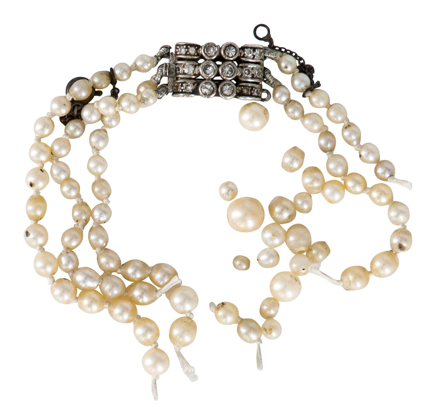Null 18K（750）金珍珠项链扣，镶嵌8/8圆钻。尺寸：1.5 x 1厘米左右。毛重：9克（冲击，碎片，珍珠附着）。