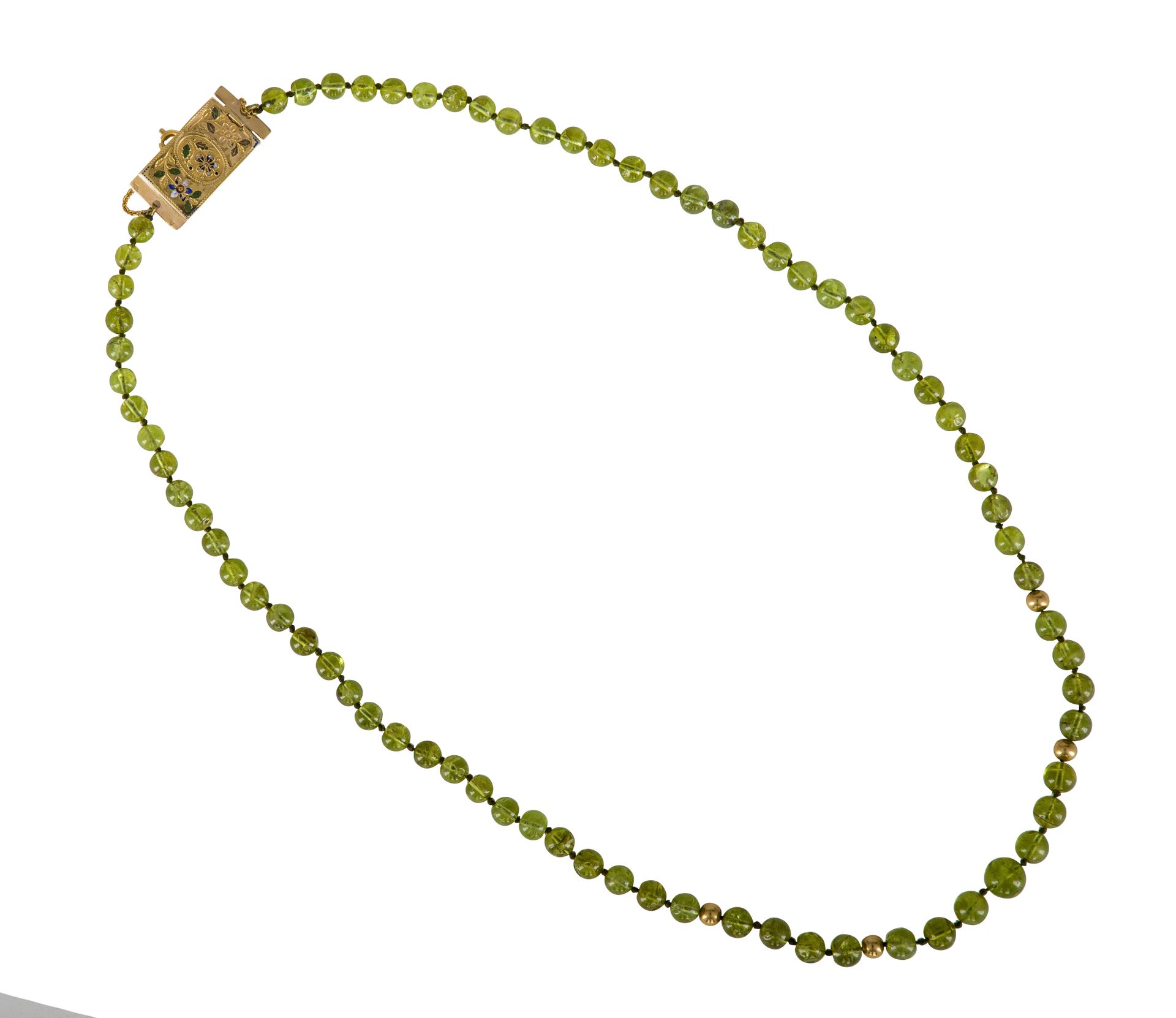 Null 橄榄石项链，由4颗18K金珠子组成，18K金(750)长方形扣子，上面刻有花纹和珐琅。1919年前的法国地区工作。长度：约59厘米。毛重：34克（冲击&hellip;