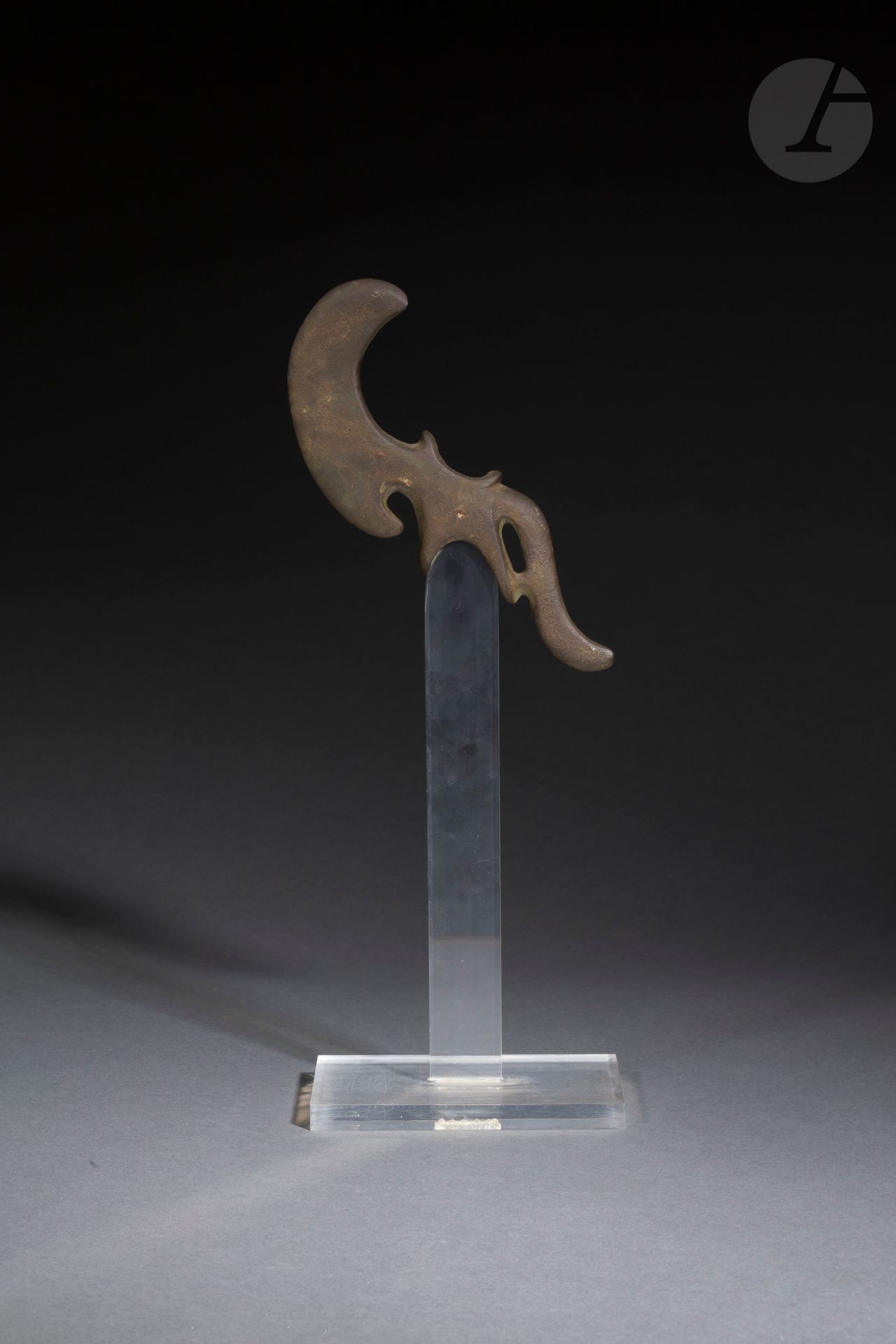 Null Axe 
Copper bronze. Base.
Elam, 2nd millennium B.C. 
Length : 21 cm

Proven&hellip;