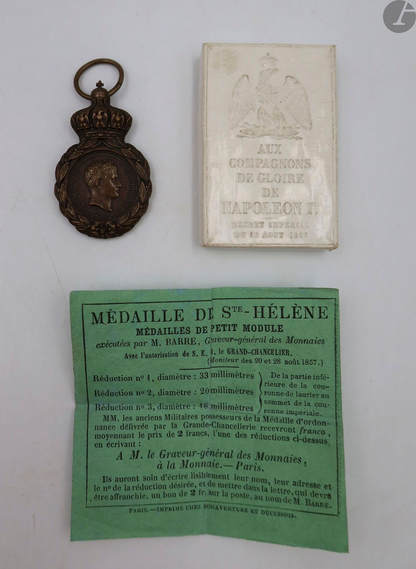 Null FRANCE 
MEDAL OF SAINT HELENE (1857) 
In bronze. In its embossed cardboard &hellip;