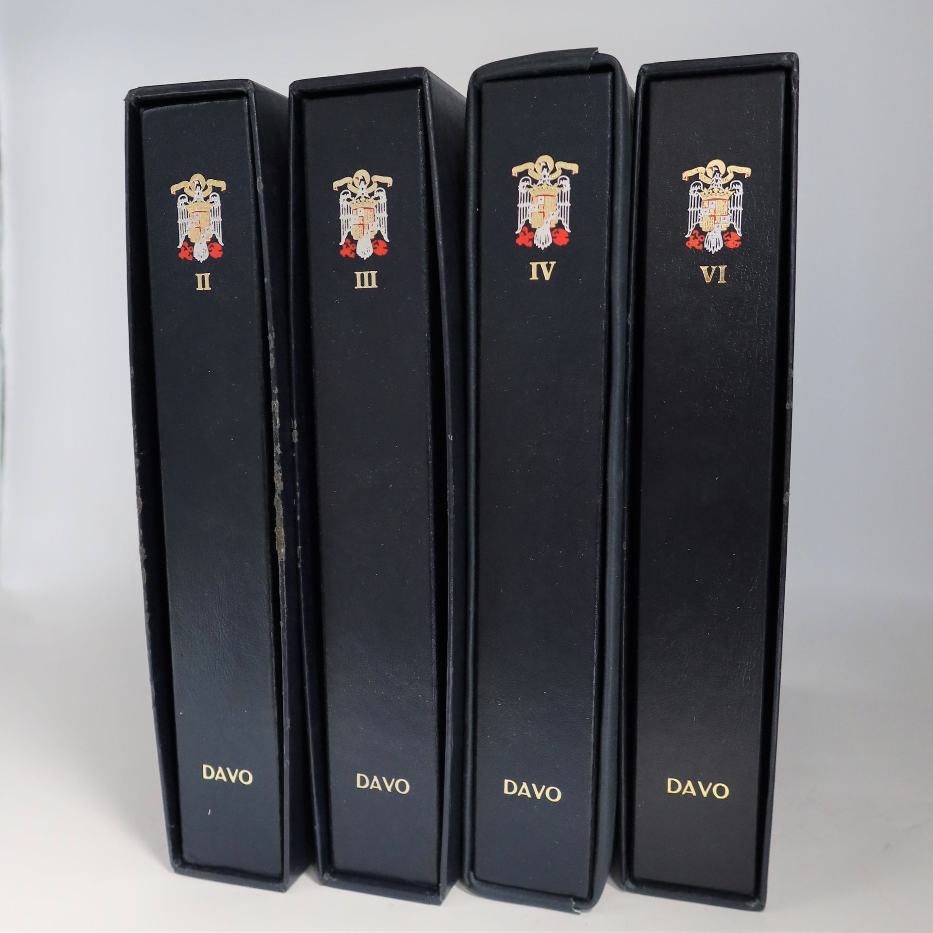 Null [SPAIN]
Very nice set in 4 volumes of Spain almost complete years from 1945&hellip;